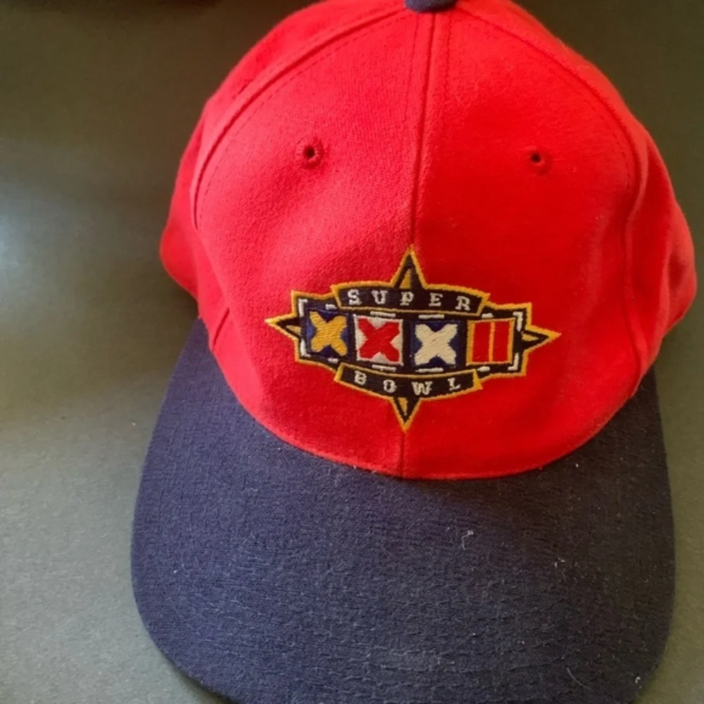 VTG Sports Specialties Packers vs Broncos Super Bowl XXXII Red Adjustable Hat 98